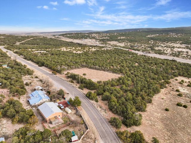 240 Sedillo Hill Road, Tijeras, NM 87059