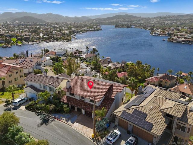 22564 Inspiration Pt, Canyon Lake, CA 92587