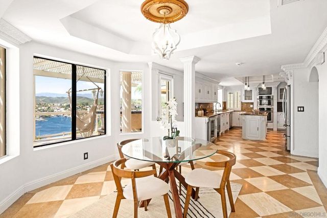 22564 Inspiration Pt, Canyon Lake, CA 92587