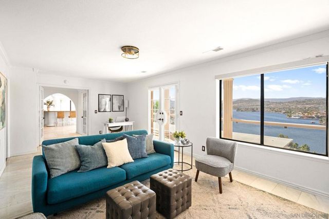 22564 Inspiration Pt, Canyon Lake, CA 92587