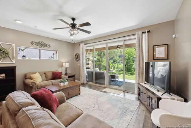 540 River Run Apt 101, New Braunfels, TX 78132