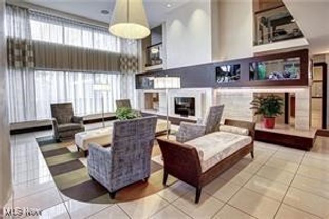 12900 Lake Avenue 418, Lakewood, OH 44107