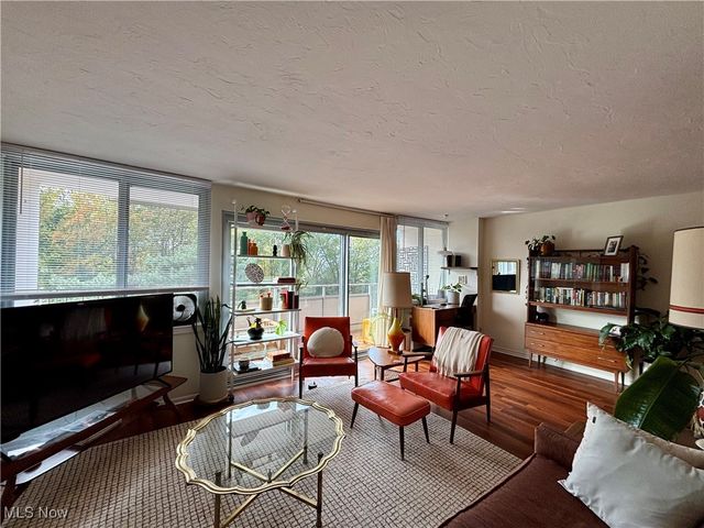 12900 Lake Avenue 418, Lakewood, OH 44107