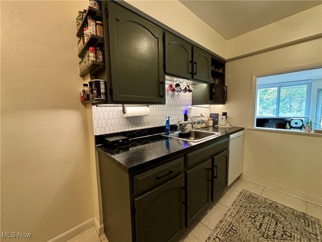 12900 Lake Avenue 418, Lakewood, OH 44107