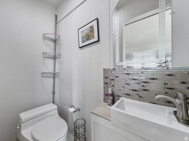 313 E VAGABOND DR, Murray, UT 84107