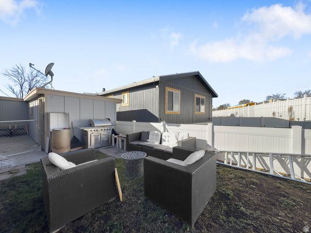 313 E VAGABOND DR, Murray, UT 84107