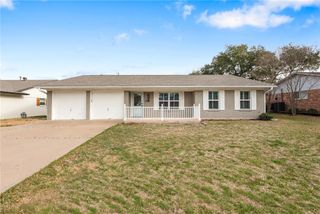 3507 Midwest Drive, Bryan, TX 77802