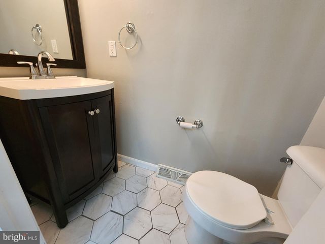 348 W WIND DR, Dover, DE 19901