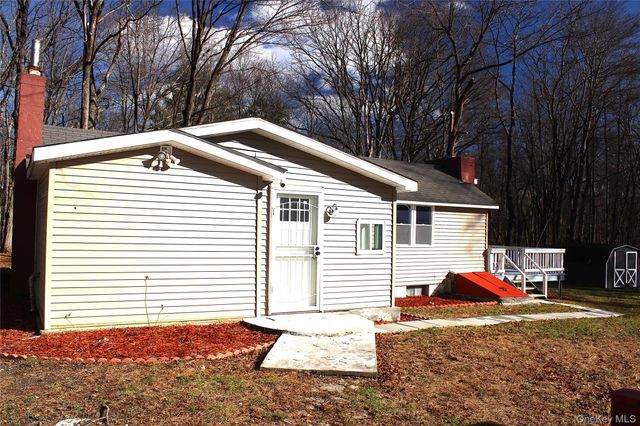 11 Terwilliger Lane, Pine Bush, NY 12566