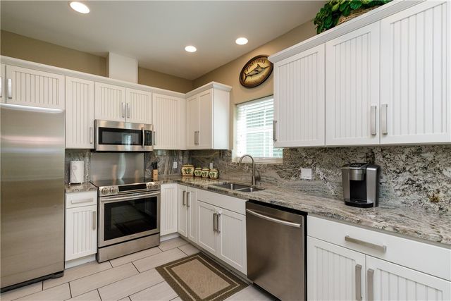 14305 Kemps Way, Corpus Christi, TX 78418