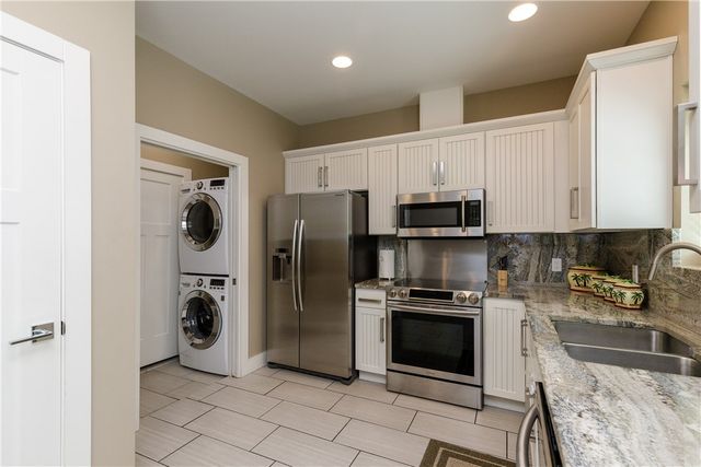 14305 Kemps Way, Corpus Christi, TX 78418