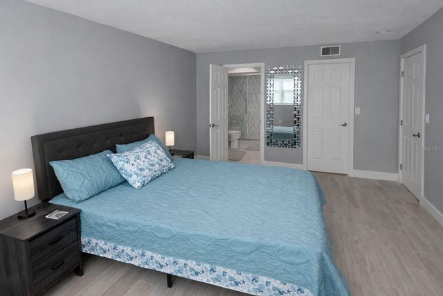 5575 GULF BOULEVARD 124, St Pete Beach, FL 33706