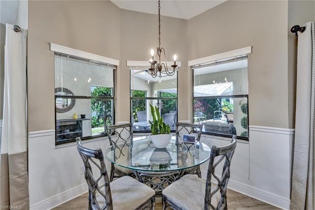 453 Countryside DR, Naples, FL 34104