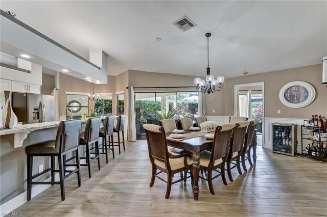 453 Countryside DR, Naples, FL 34104
