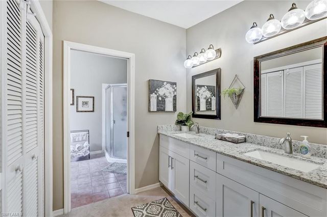 453 Countryside DR, Naples, FL 34104