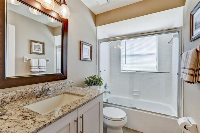 453 Countryside DR, Naples, FL 34104