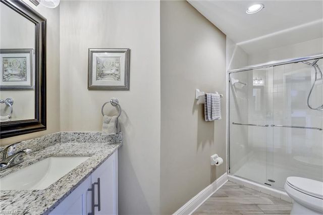 453 Countryside DR, Naples, FL 34104