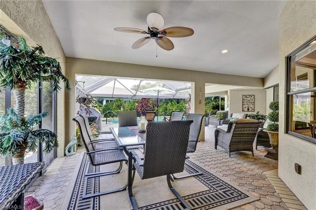 453 Countryside DR, Naples, FL 34104