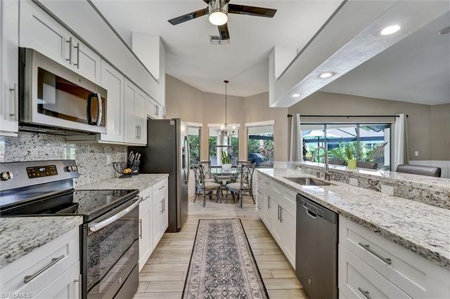 453 Countryside DR, Naples, FL 34104