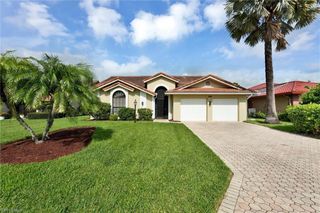 453 Countryside DR, Naples, FL 34104