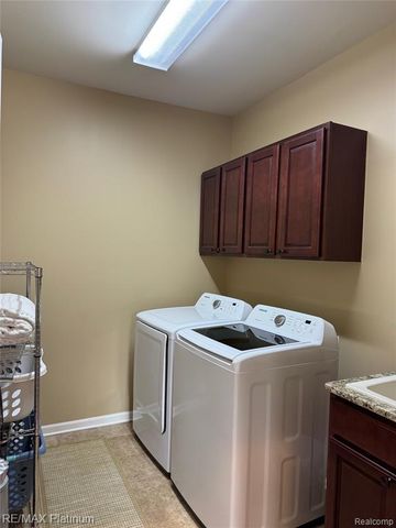 577 Acadia Court, Howell, MI 48843