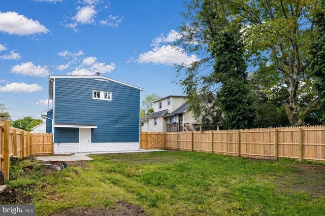 319 BOWERS AVE, Runnemede, NJ 08078