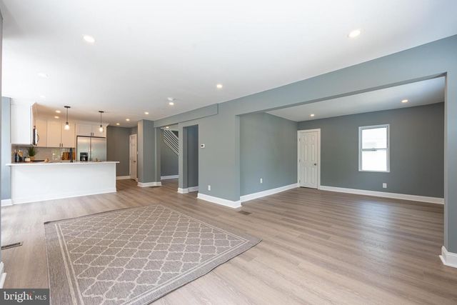 319 BOWERS AVE, Runnemede, NJ 08078