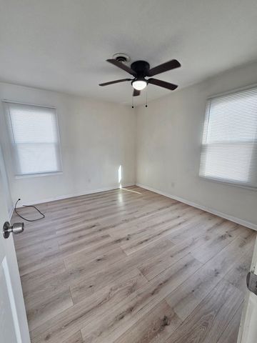 2069 217th Street, Sauk Village, IL 60411