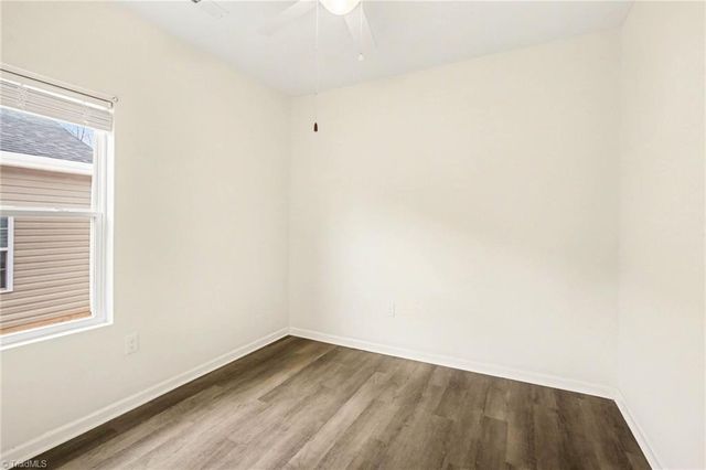 715 Meadowgreen Village Drive, Eden, NC 27288