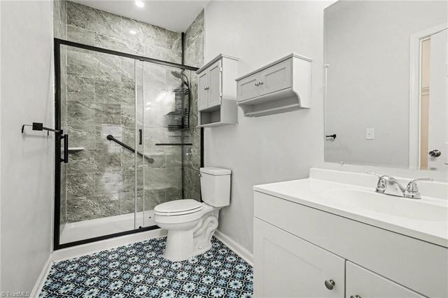 715 Meadowgreen Village Drive, Eden, NC 27288