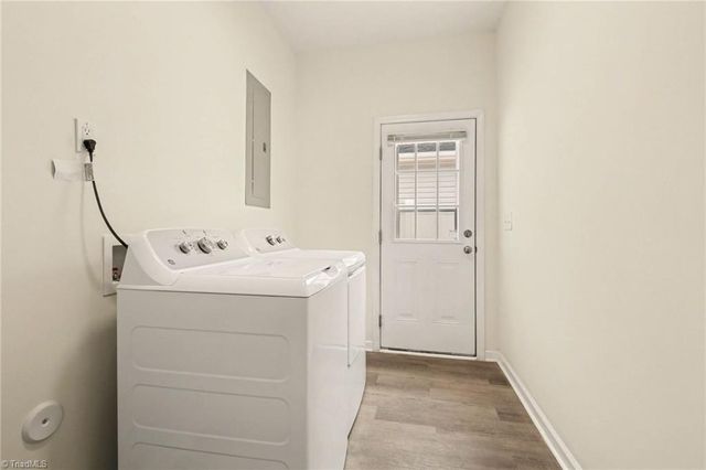 715 Meadowgreen Village Drive, Eden, NC 27288