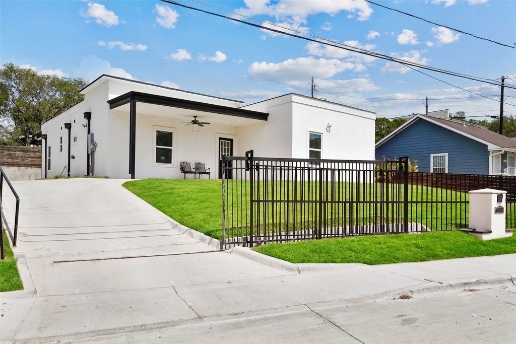 5405 N Arcadia Drive, Dallas, TX 75211