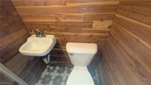 270 E 330th Street, Willowick, OH 44095