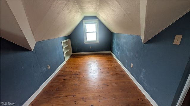 270 E 330th Street, Willowick, OH 44095