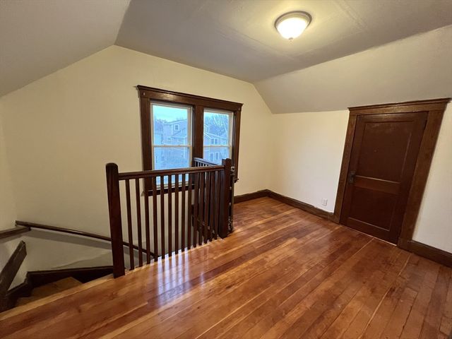 44 Capitol St 1, Watertown, MA 02472