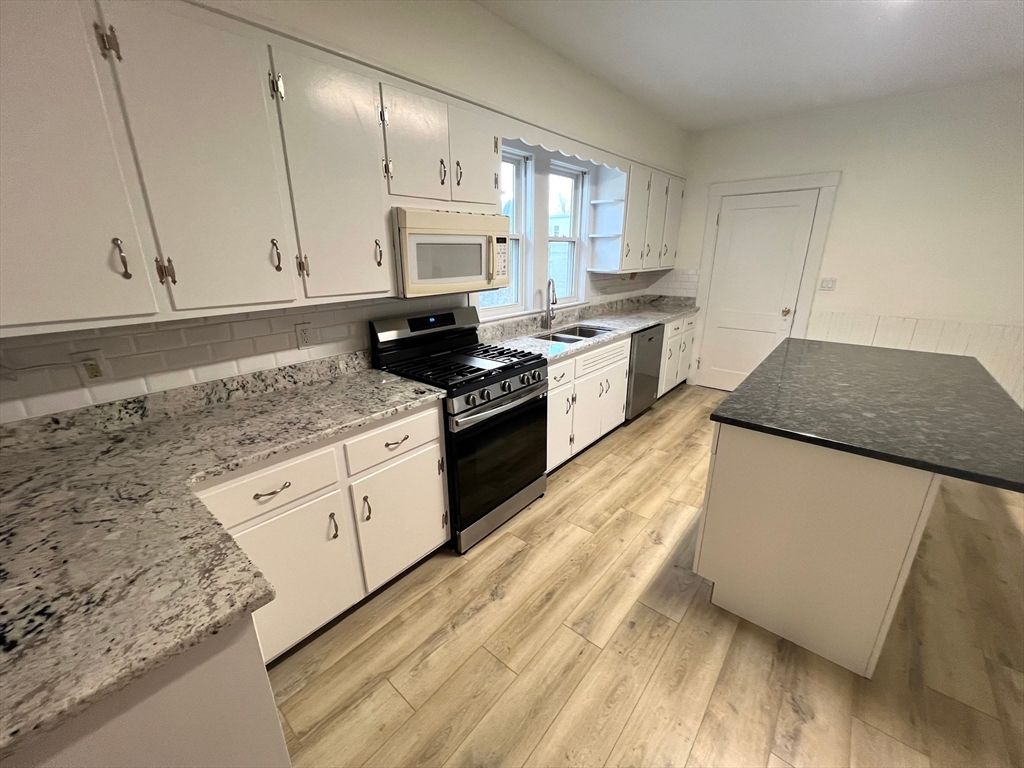 44 Capitol St 1, Watertown, MA 02472