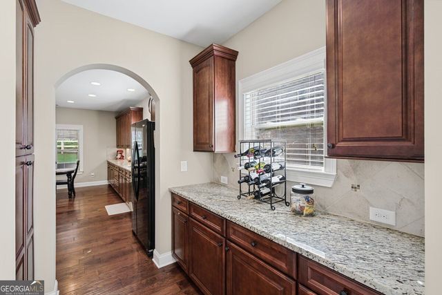 1432 Willis Lake Drive NW, Kennesaw, GA 30152