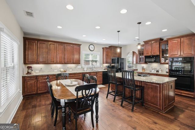 1432 Willis Lake Drive NW, Kennesaw, GA 30152