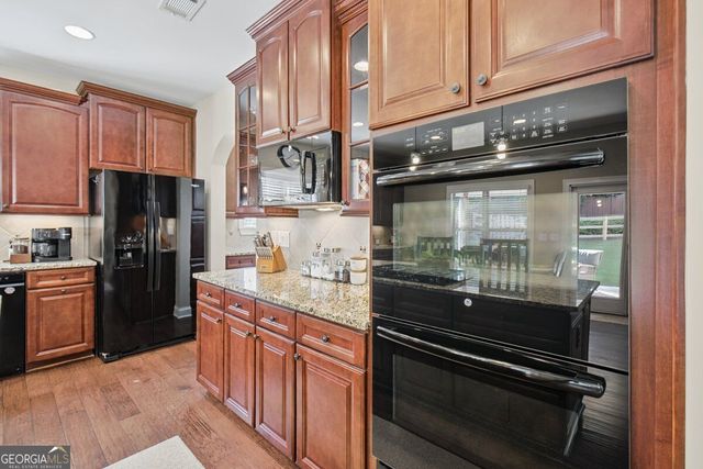 1432 Willis Lake Drive NW, Kennesaw, GA 30152