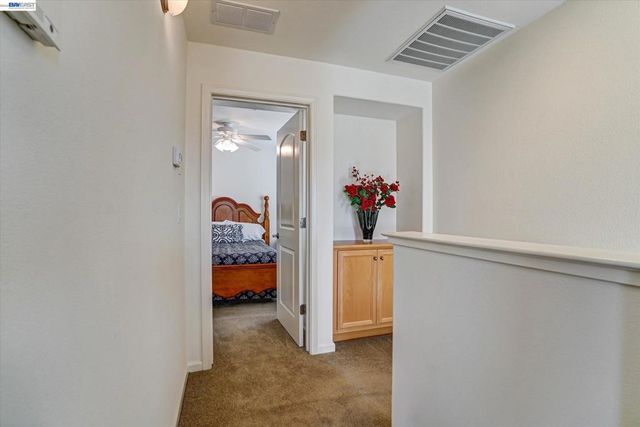 118 Selby Ln 4, Livermore, CA 94551