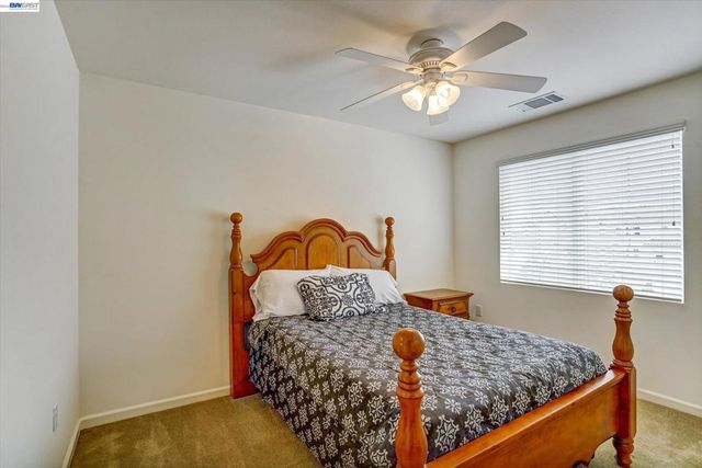 118 Selby Ln 4, Livermore, CA 94551