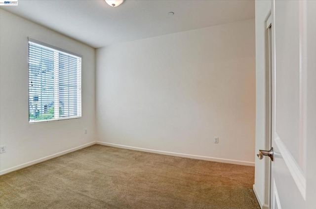 118 Selby Ln 4, Livermore, CA 94551