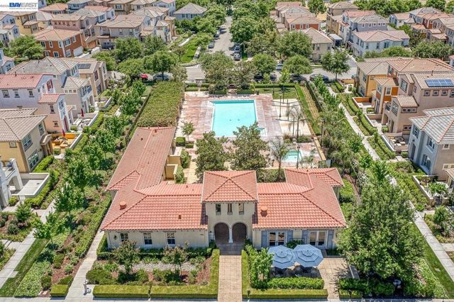 118 Selby Ln 4, Livermore, CA 94551