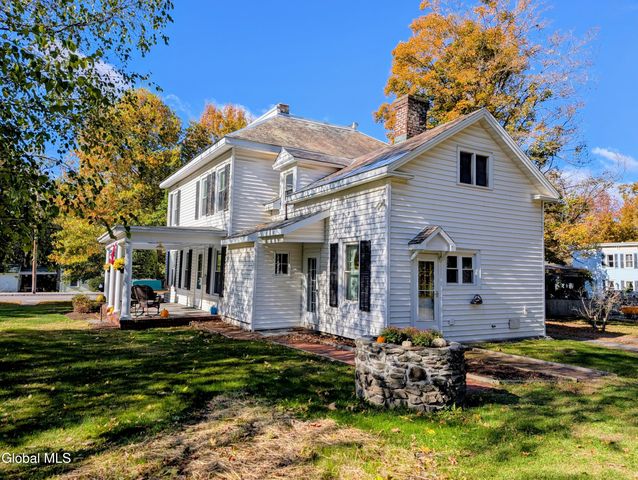 45 High Street, Hoosick Falls, NY 12090