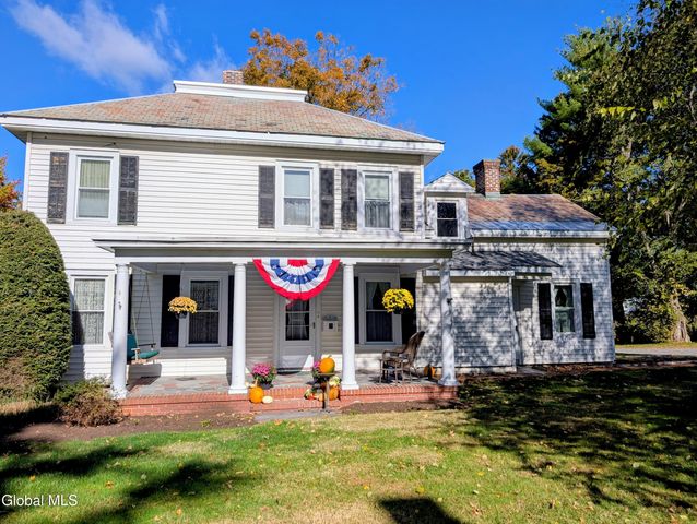 45 High Street, Hoosick Falls, NY 12090