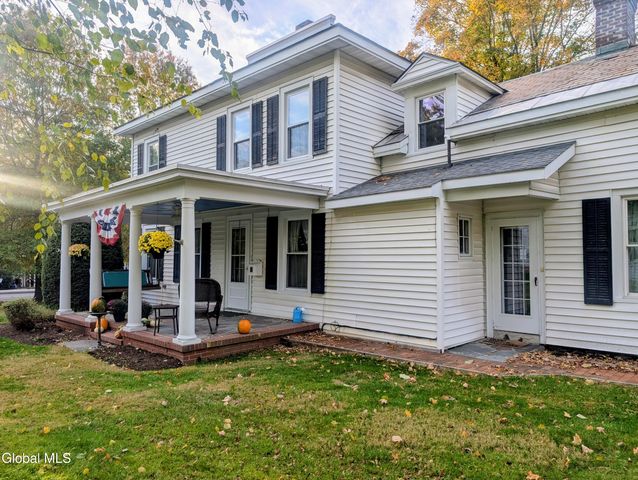 45 High Street, Hoosick Falls, NY 12090