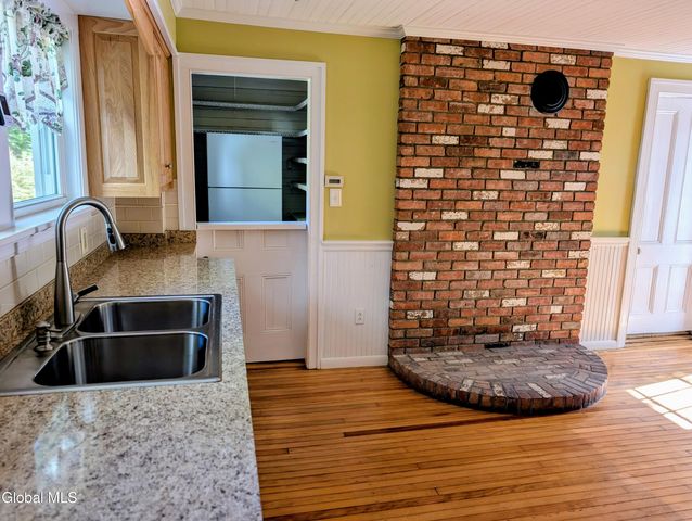 45 High Street, Hoosick Falls, NY 12090