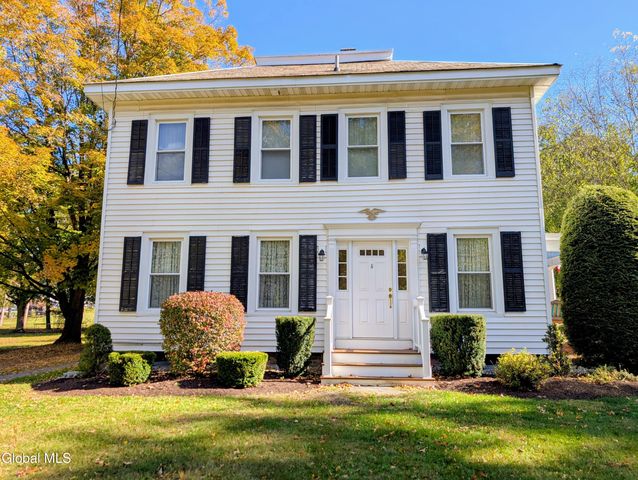 45 High Street, Hoosick Falls, NY 12090