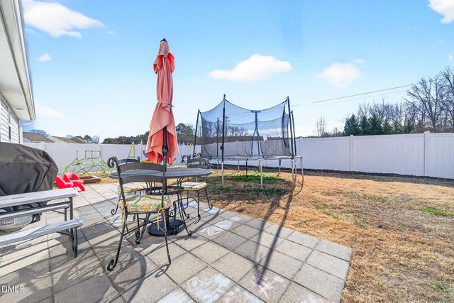 312 Brisk Drive, Zebulon, NC 27597