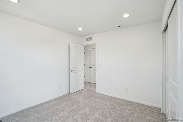 4054 Nottingham Circle, Clarkston, MI 48346